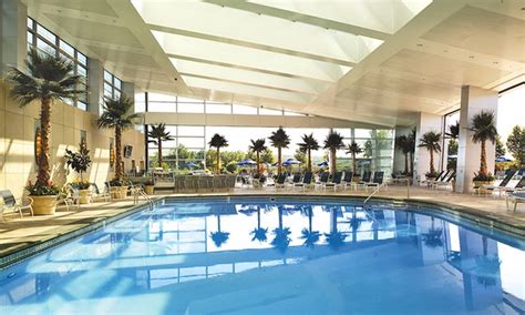 mohegan sun hotel deals groupon